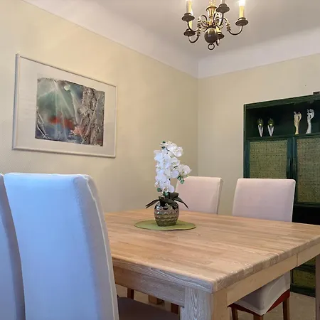 Centre Stylish One Bedroom * Luxembourg