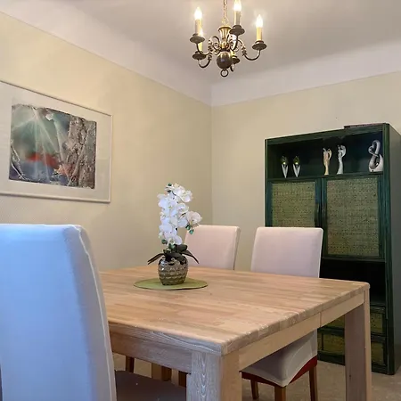 Centre Stylish One Bedroom Luxembourg